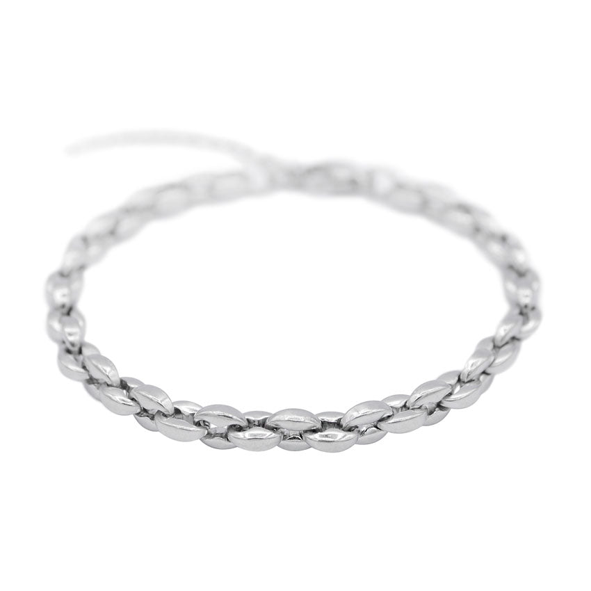 Our Silver Mariner Chain Bracelet features our premium silver mariner chain and signature polished clasp.