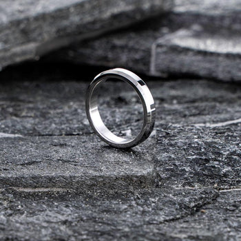 Our Minimal Silver Ring has been crafted to be worn on a day-to-day basis or even as a classy finishing piece. Also available in Gold, Black & Rose Gold.