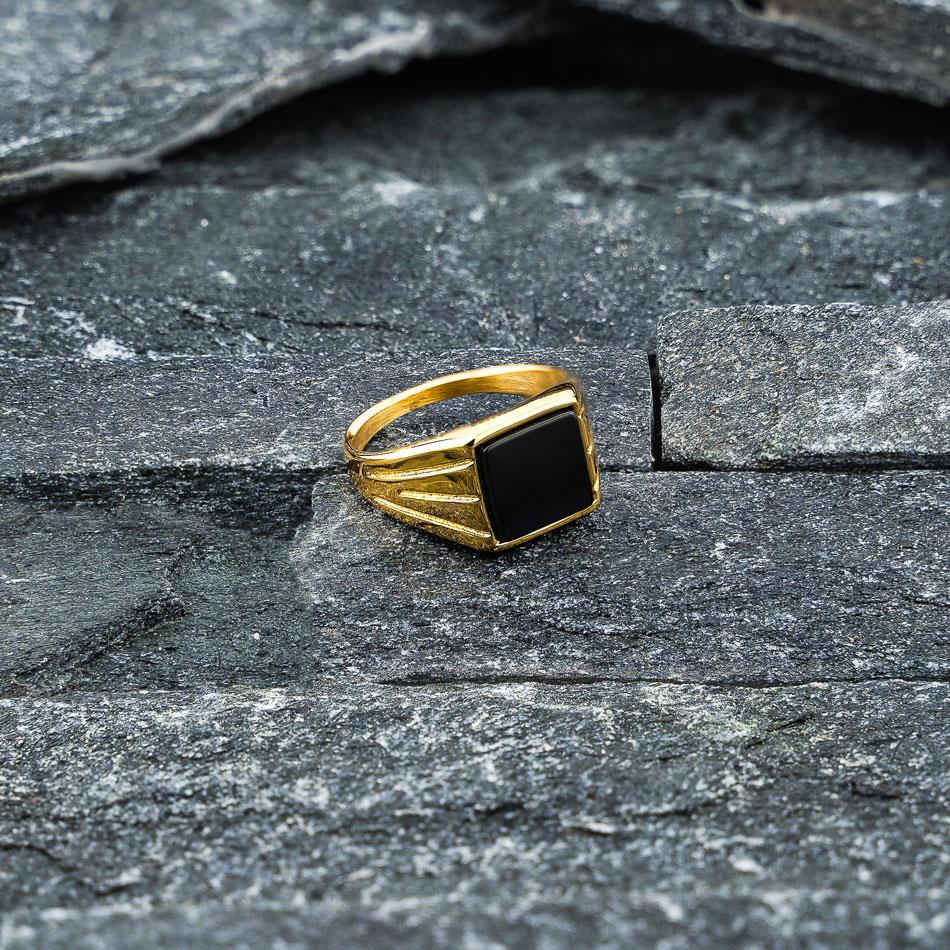 Our Vintage Signet Ring in Gold & Black Stone has been crafted to be worn on a day-to-day basis or even as a classy finishing piece.